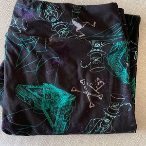 LulaRoe Disney leggings